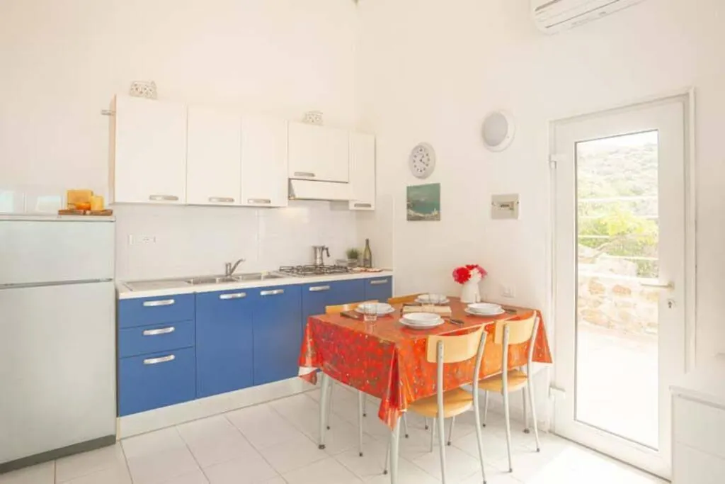 Apartment Giglio Verde 2 Giglio Castello Italy